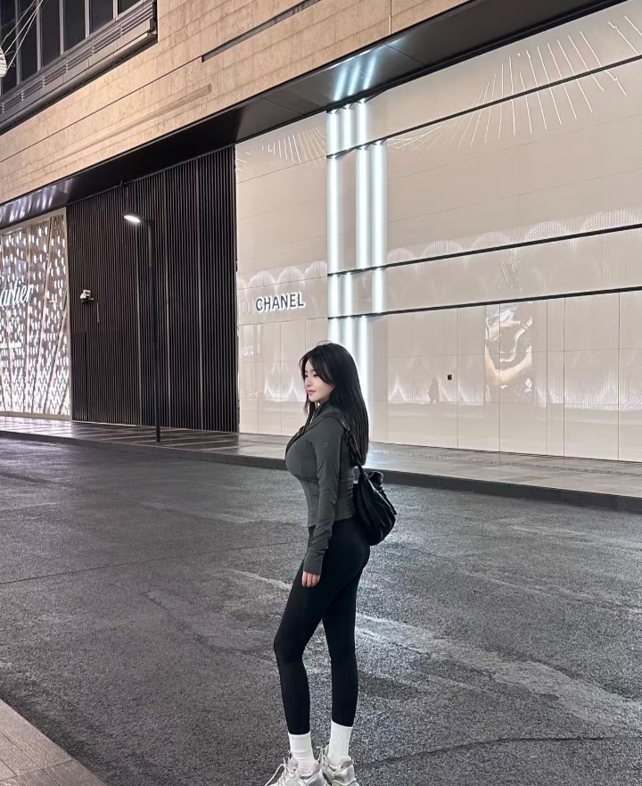 丰乳肥臀大美妞井上