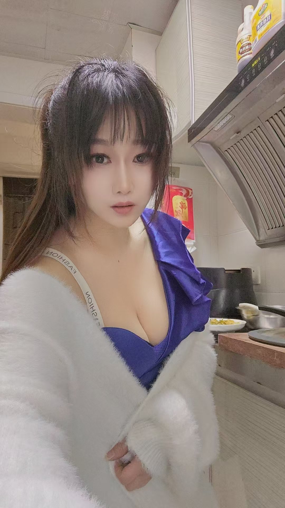 梁溪大胸辣妹皮皮虾