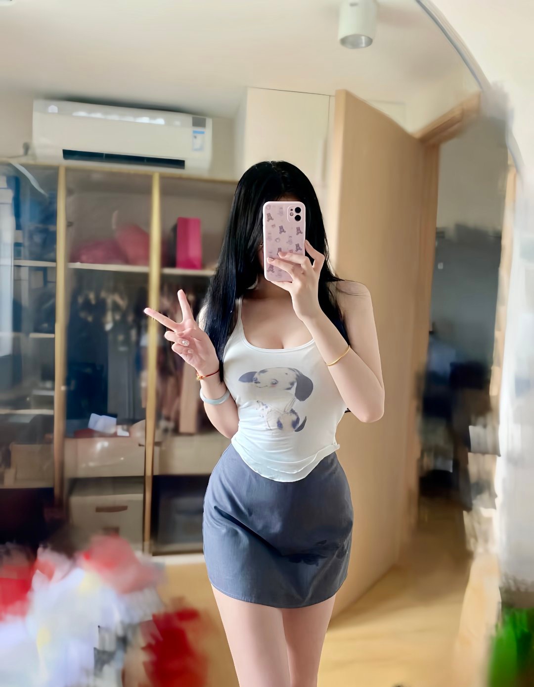 极品肉弹嫩妞小颜