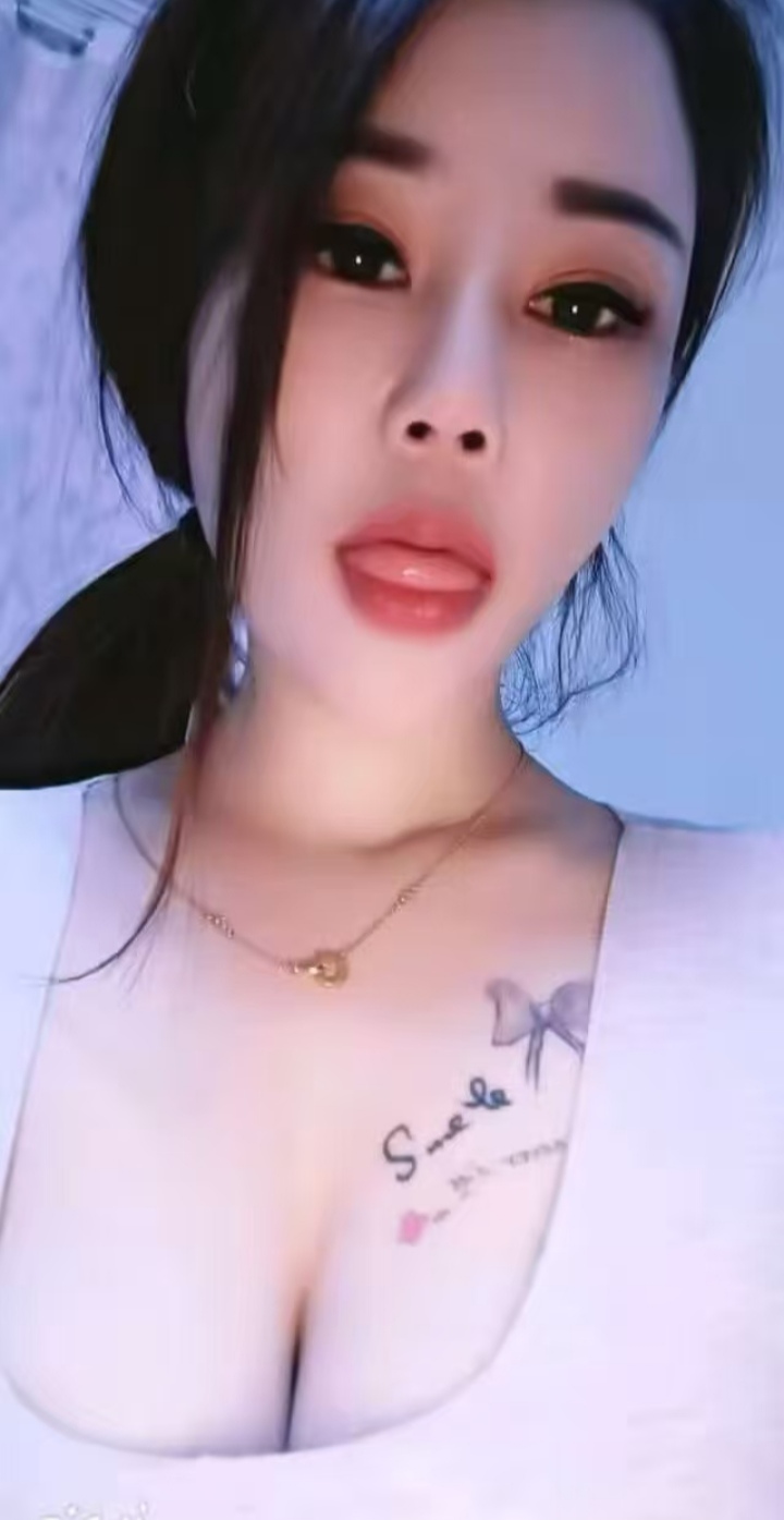 崇川爆乳小妖精