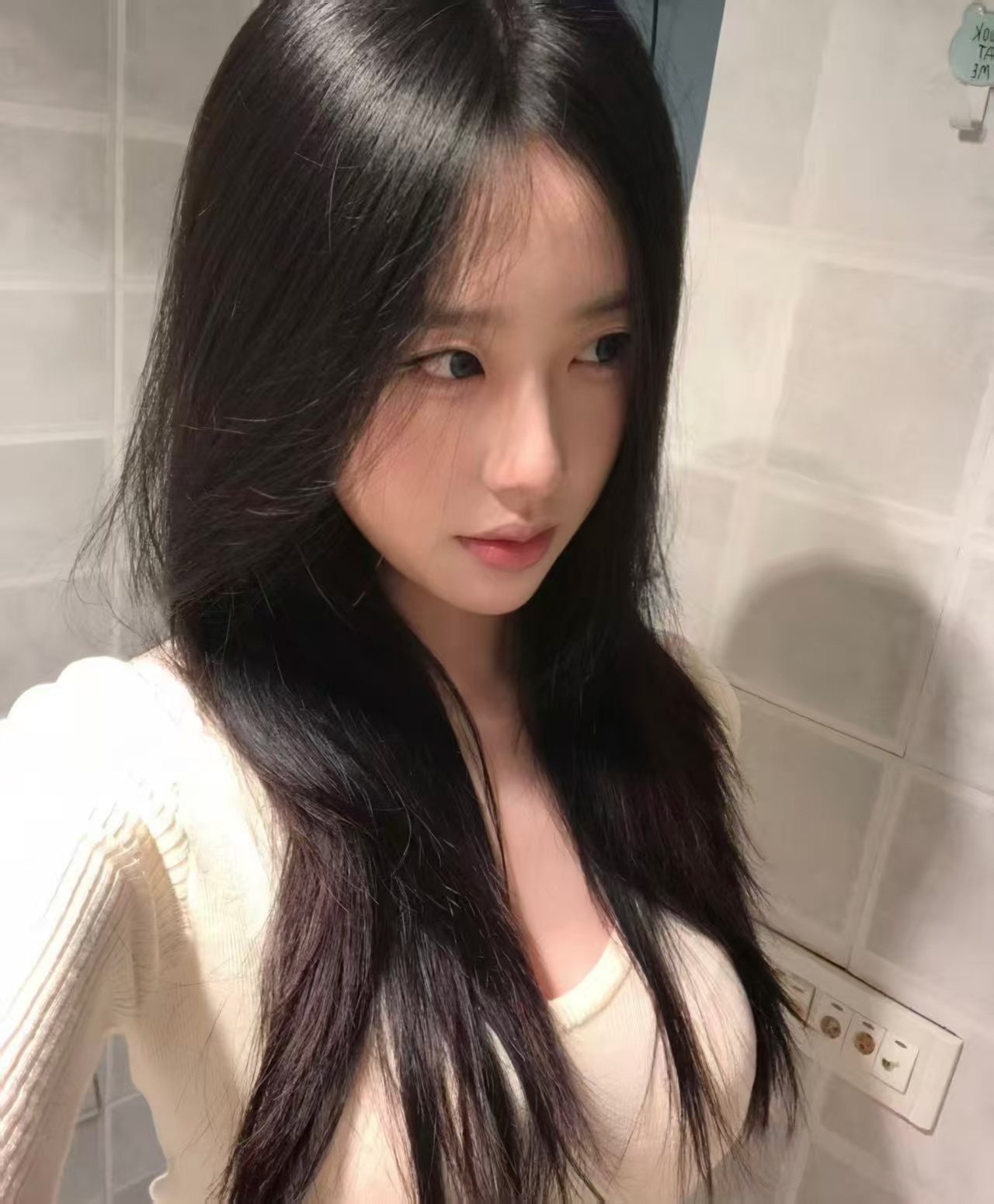 丰满甜美嫩妞丽丽