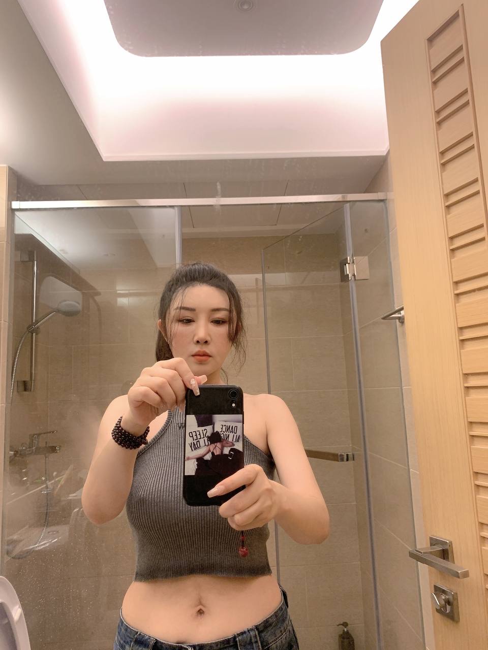 天河极品身材辣妹小米