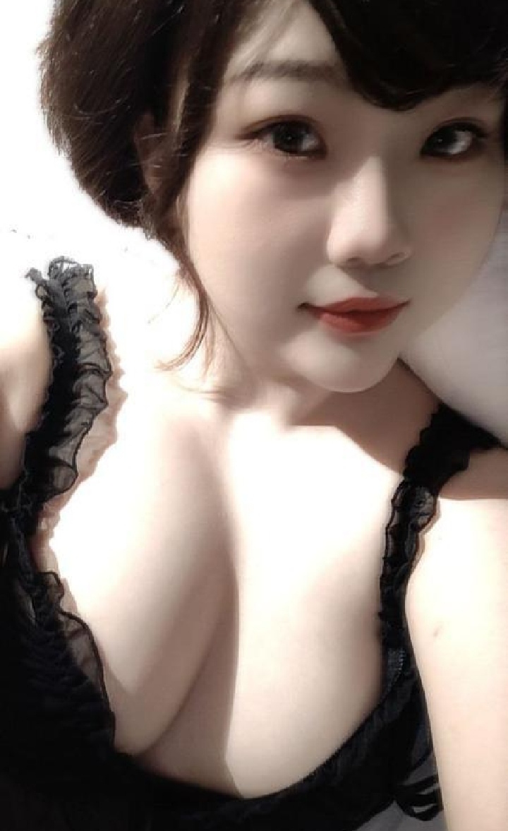 天河大胸辣妹玫瑰