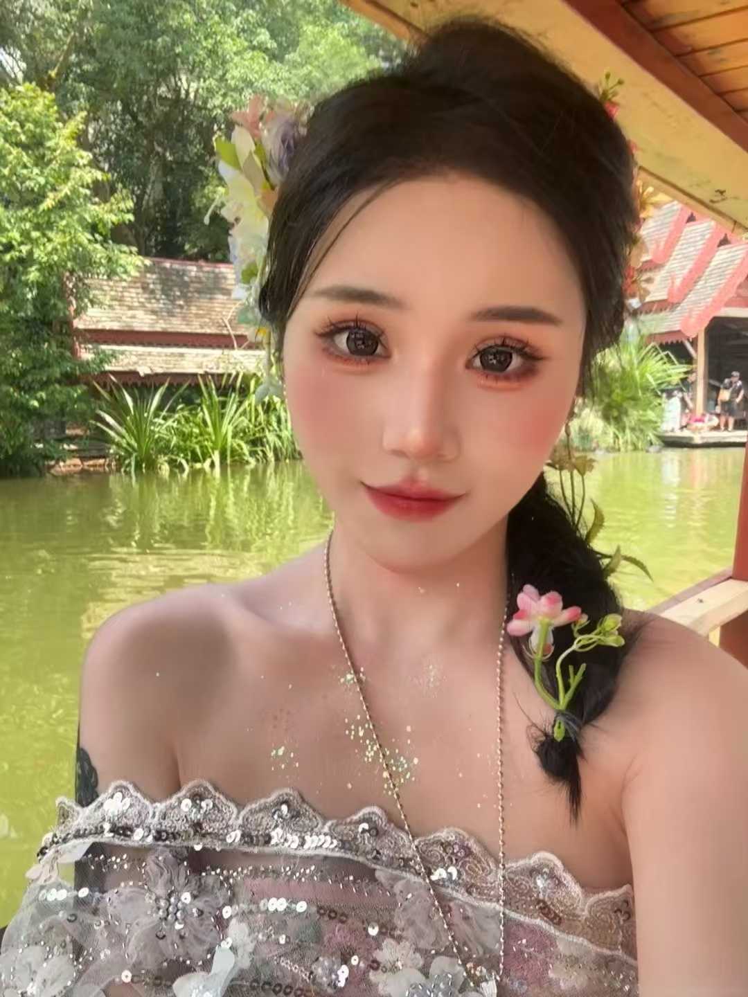 江宁白嫩妹子