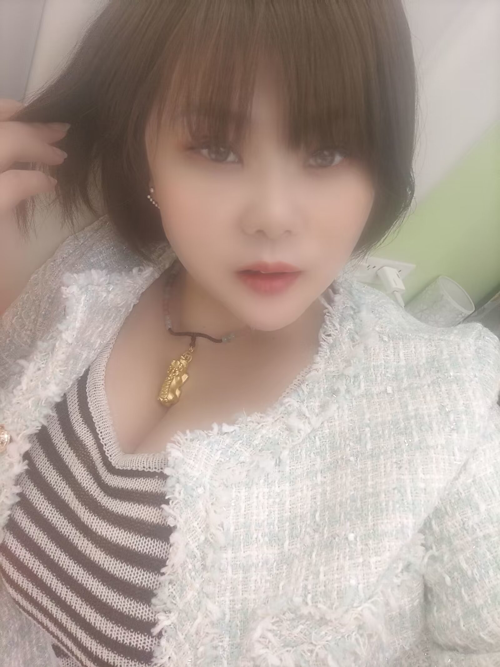 身材好，爆乳少妇