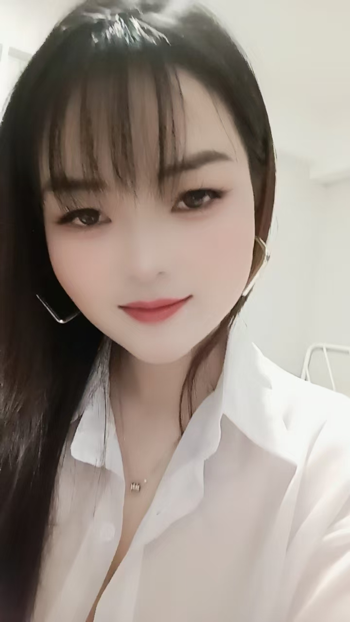 坪洲热辣丰满小可爱