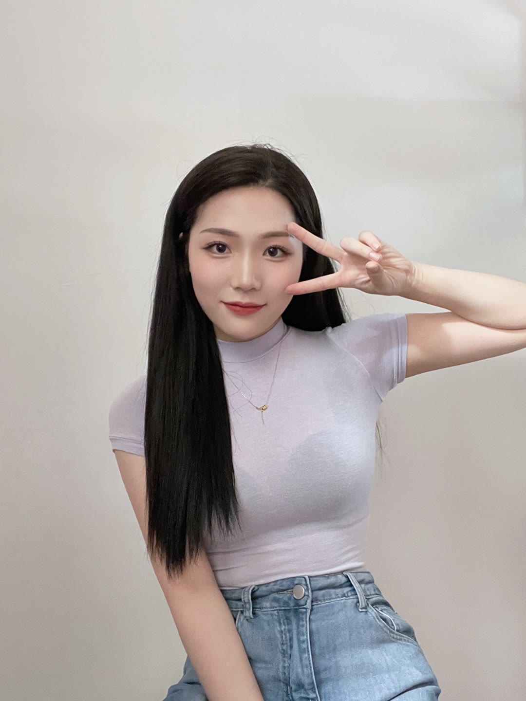 丰满性感小姐姐倩晨