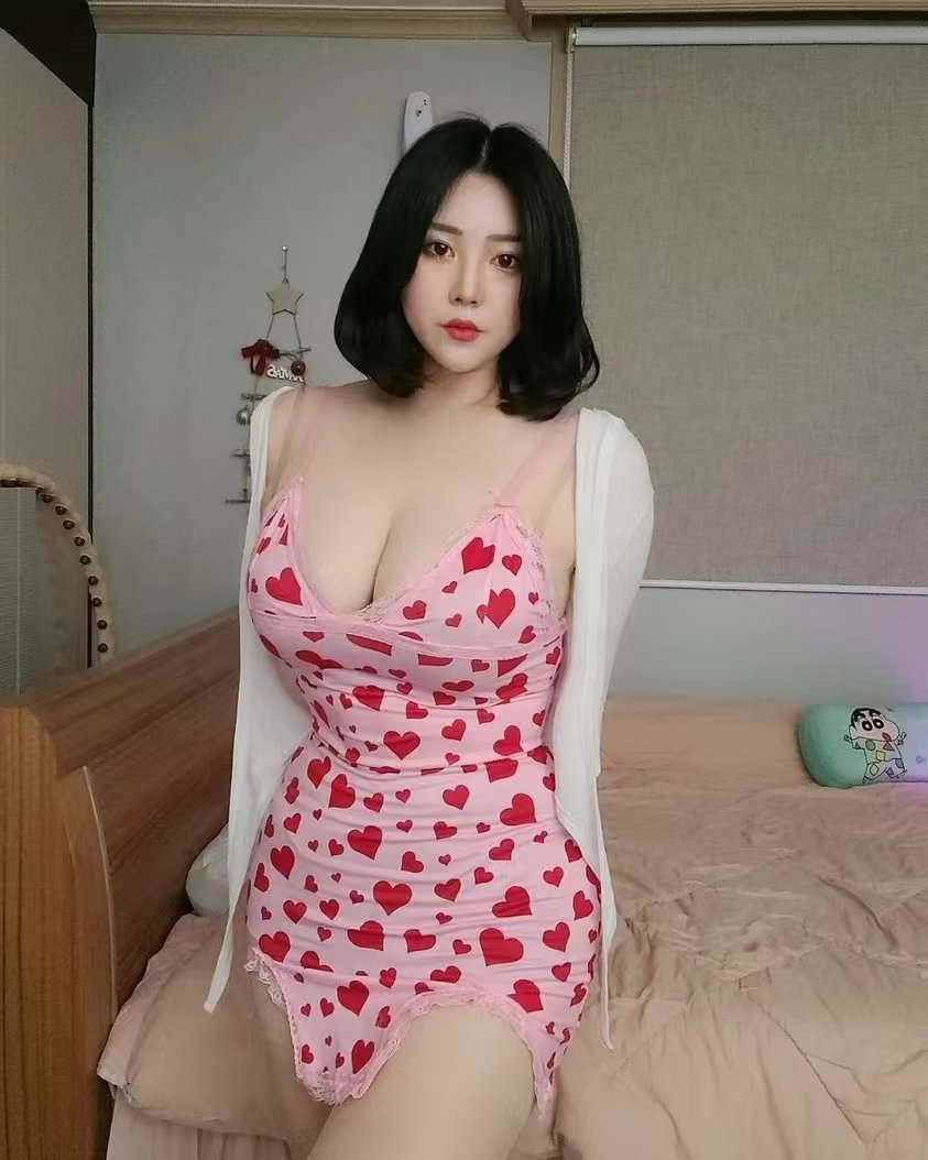 丰乳肥臀情趣小猫