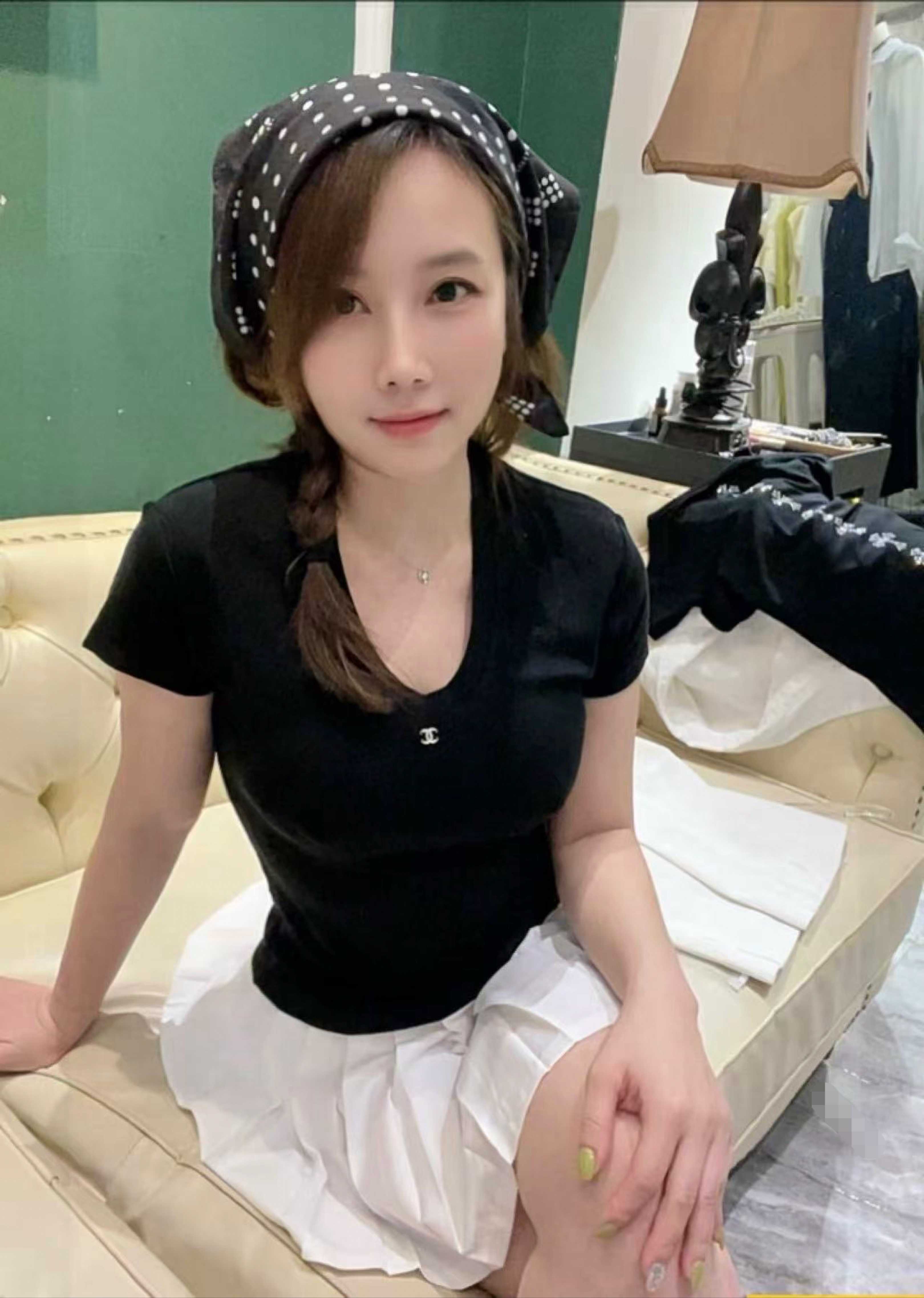 白云区永泰地铁口悦悦小姐姐。