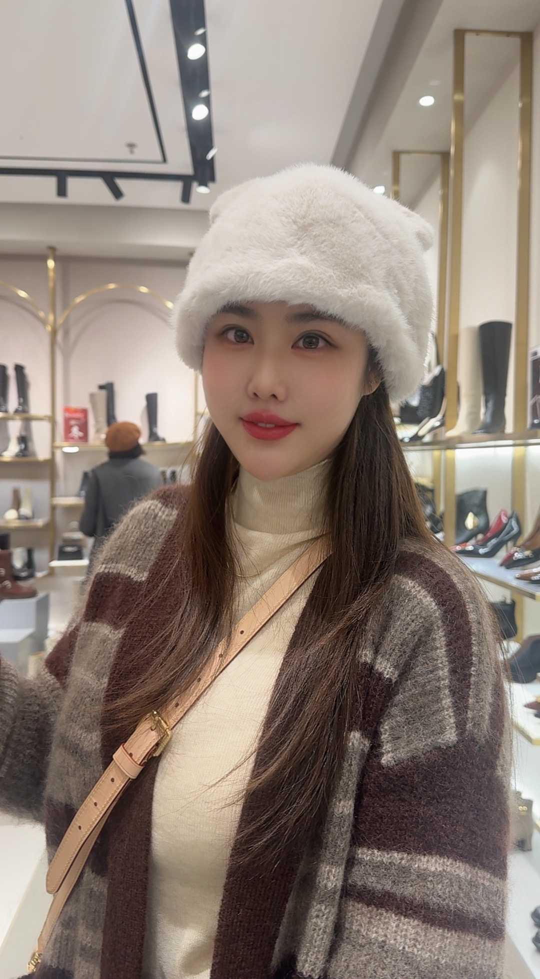 天河区广州大道北梅花园地铁站 美杨杨兼职实习生