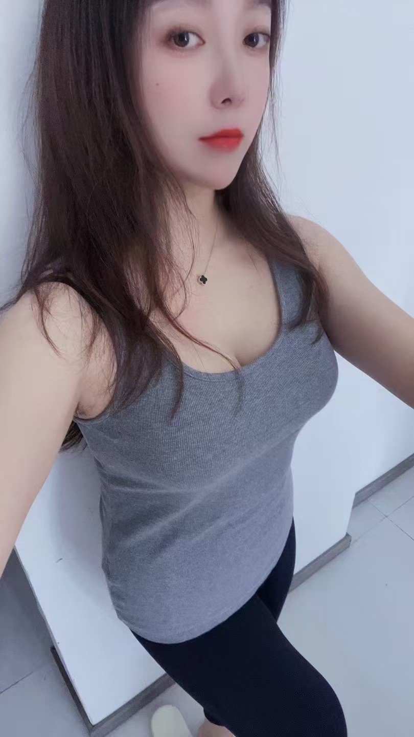 丰润美御姐依依