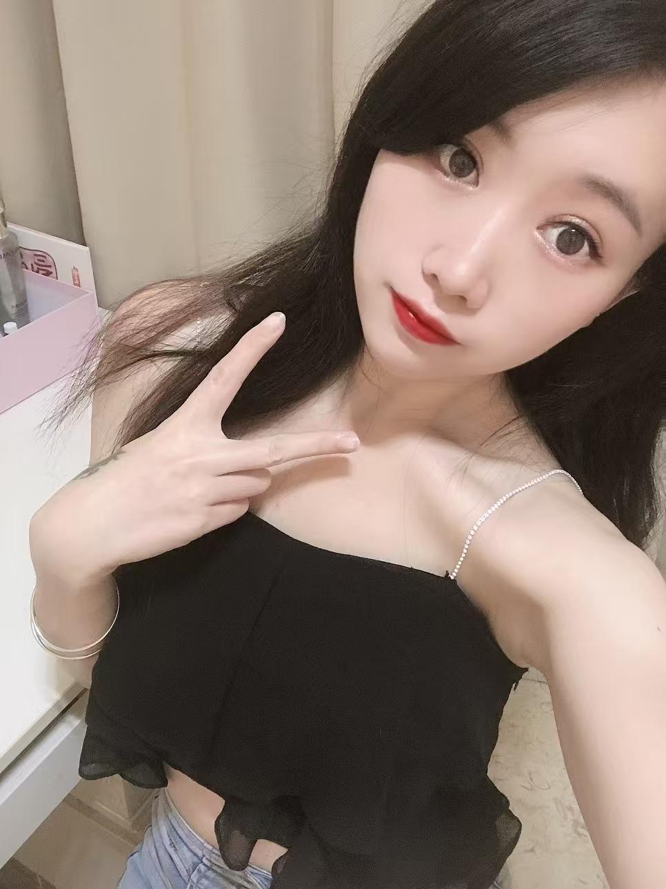 白云美艳辣妹小薇