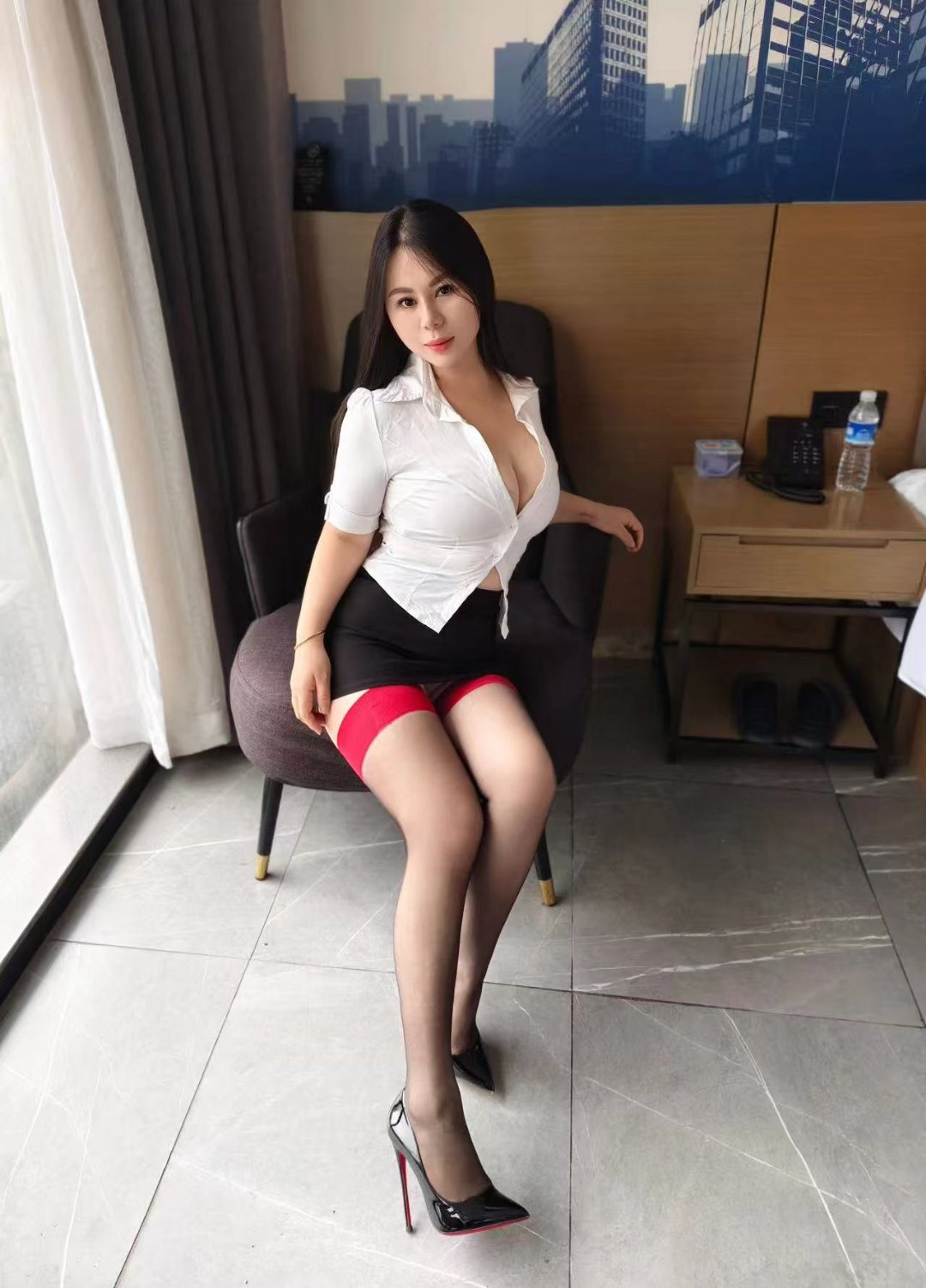 丰满巨乳 难以抵抗