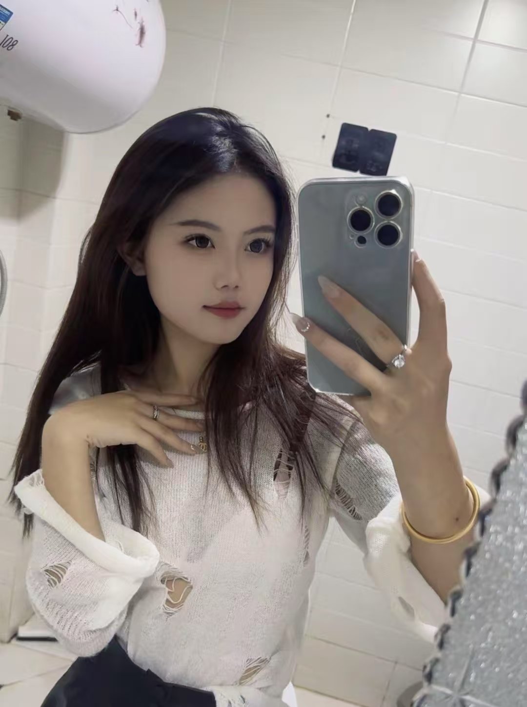 白嫩小姐姐阿瑶