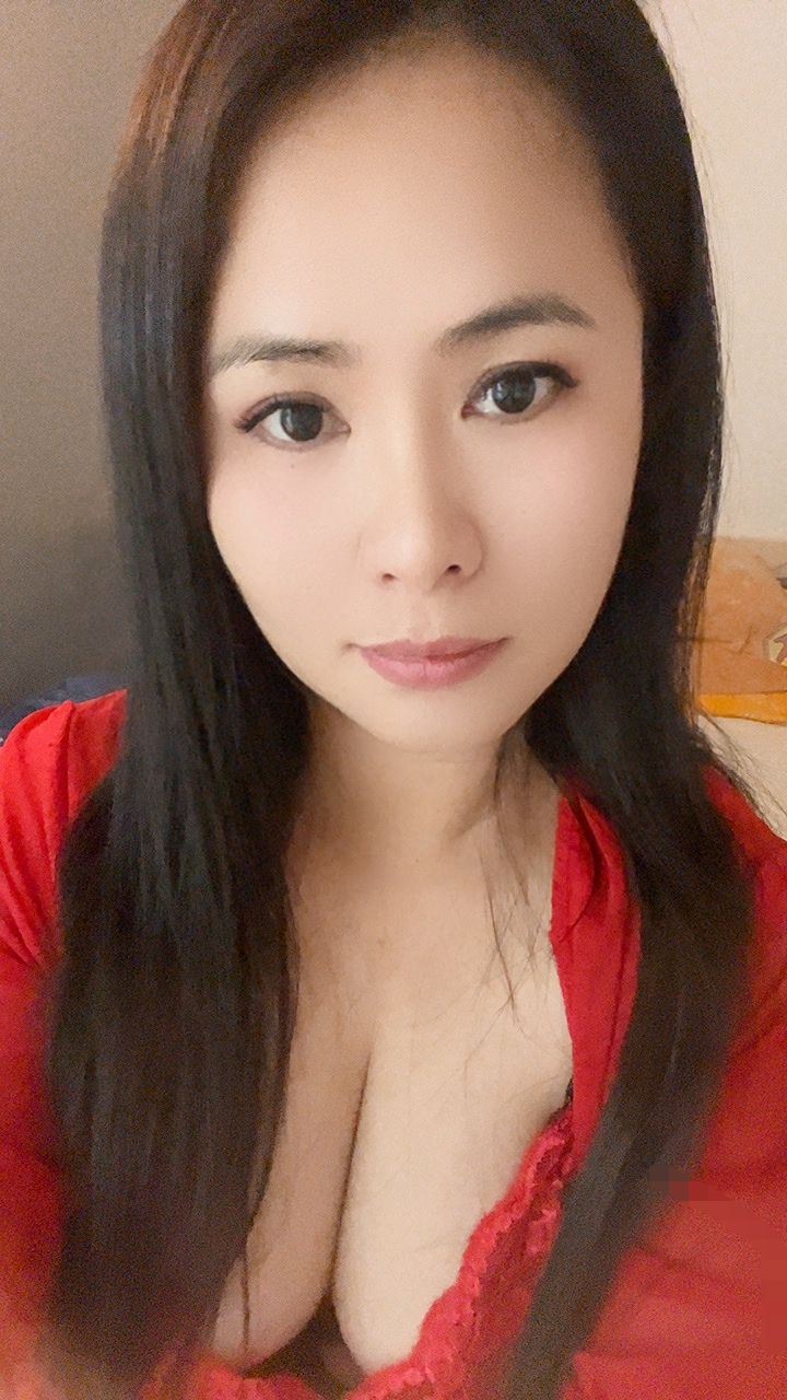 天河客运站气质少妇。服务控