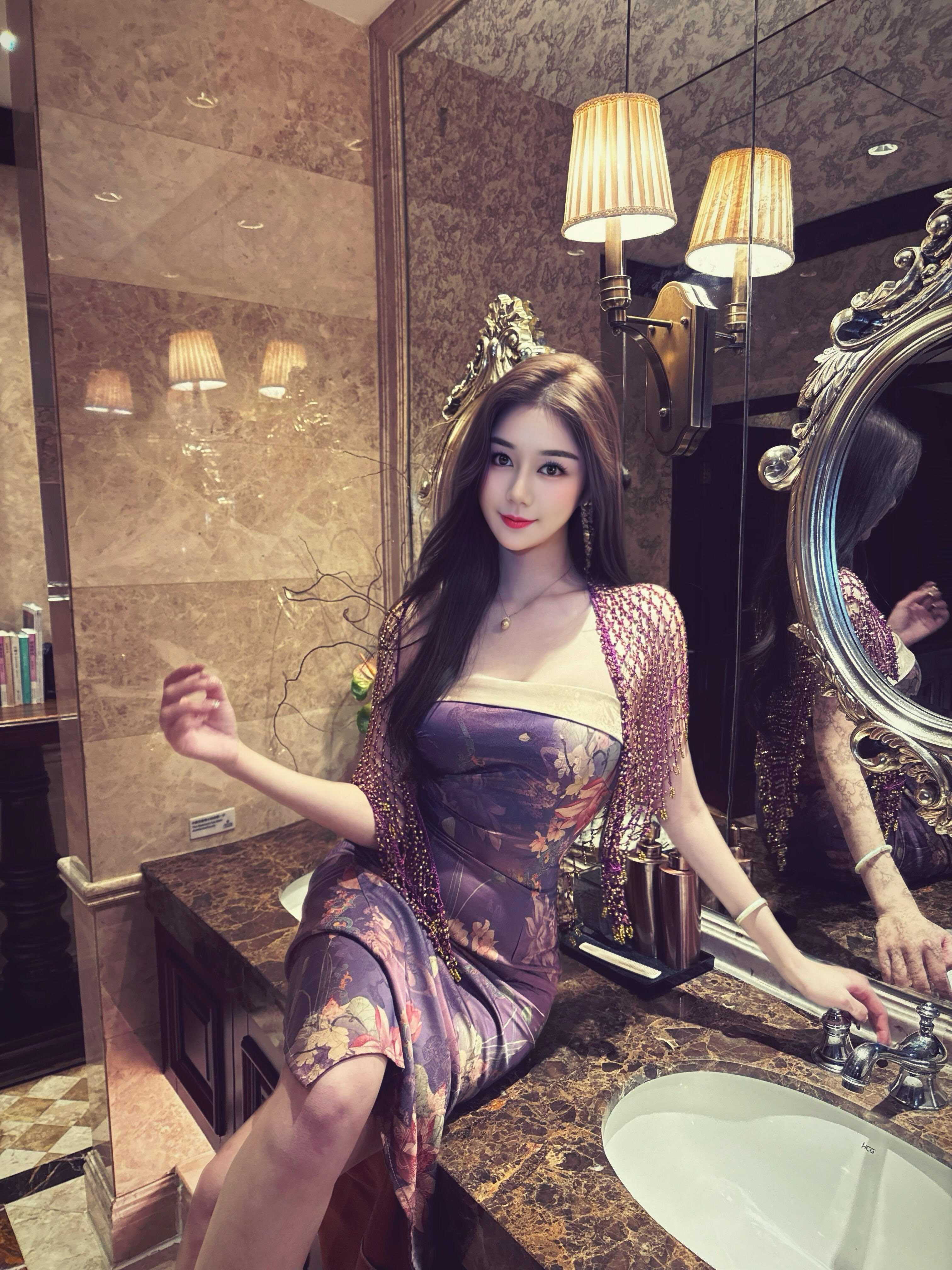 性感御姐蜜蜜体验不一样的人生