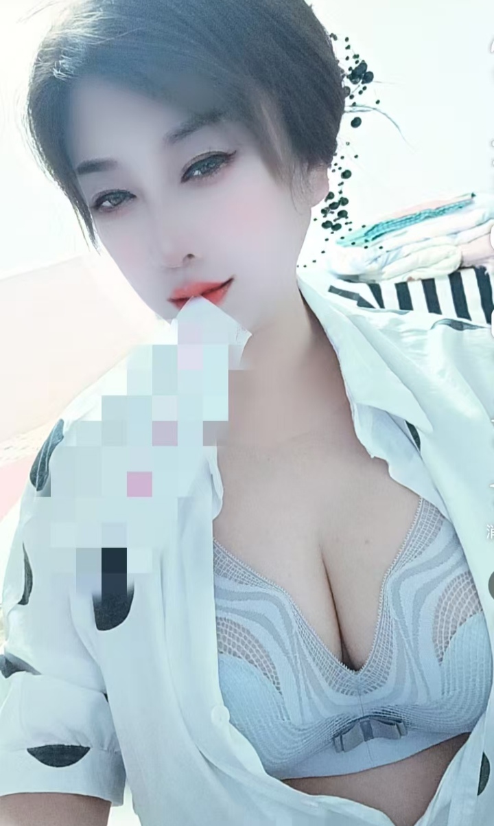 爆乳小少妇琳琳
