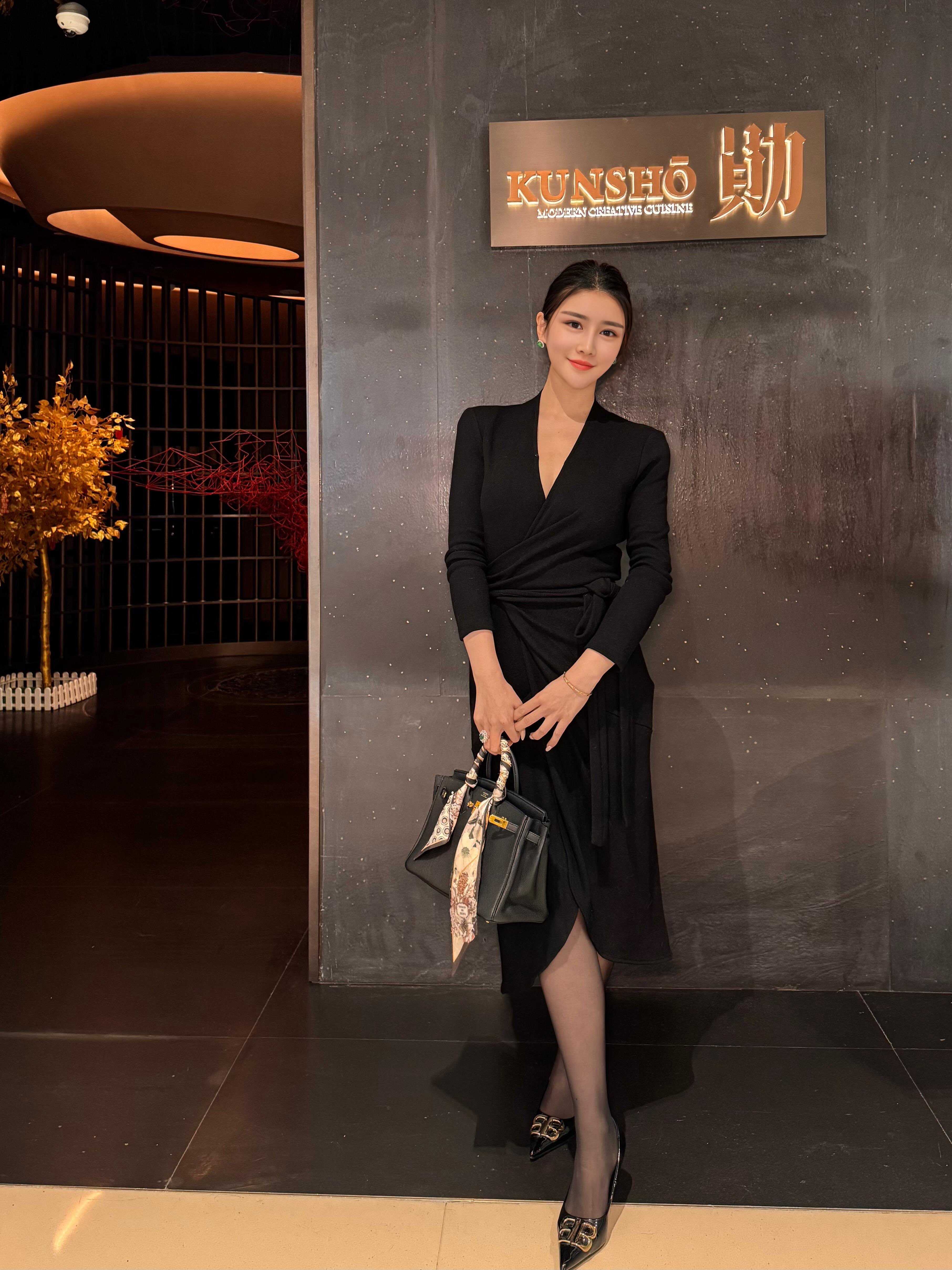 服装设计短期兼职盈盈