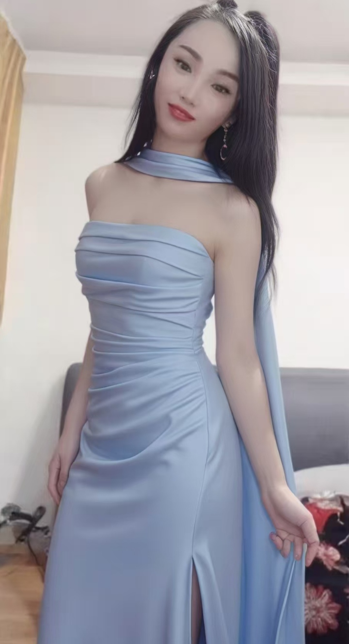 风情御姐小鸟依人