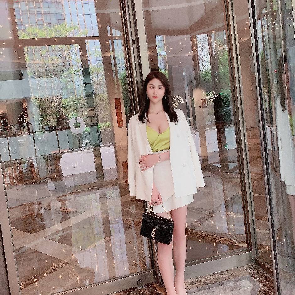 徐汇诱诱性感女郎