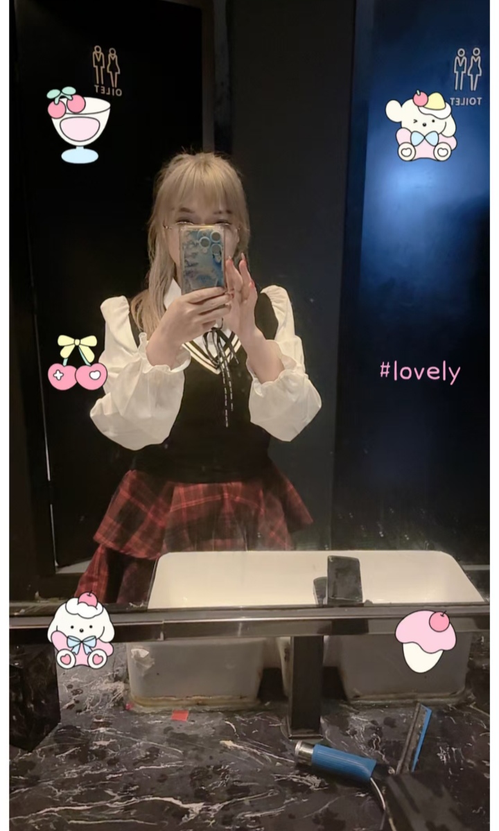 肉感热辣眼镜妹甜心