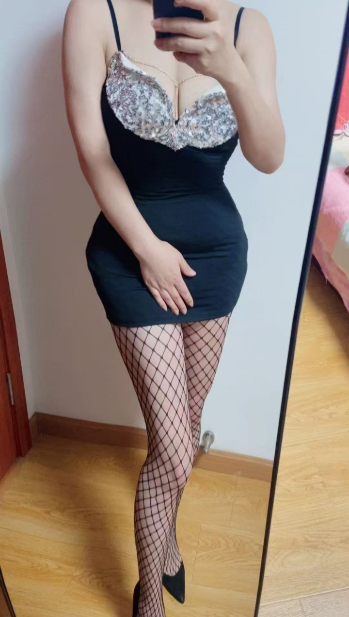 西湖丰满性感少妇