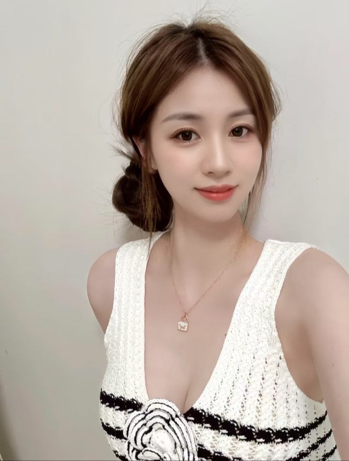 永泰惹火美妞雨桐