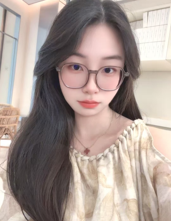 纯欲眼镜甜妹小海绵