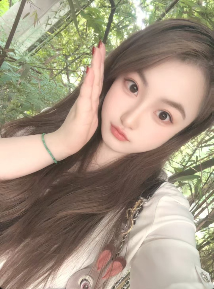 白嫩肉弹甜妹瑶瑶