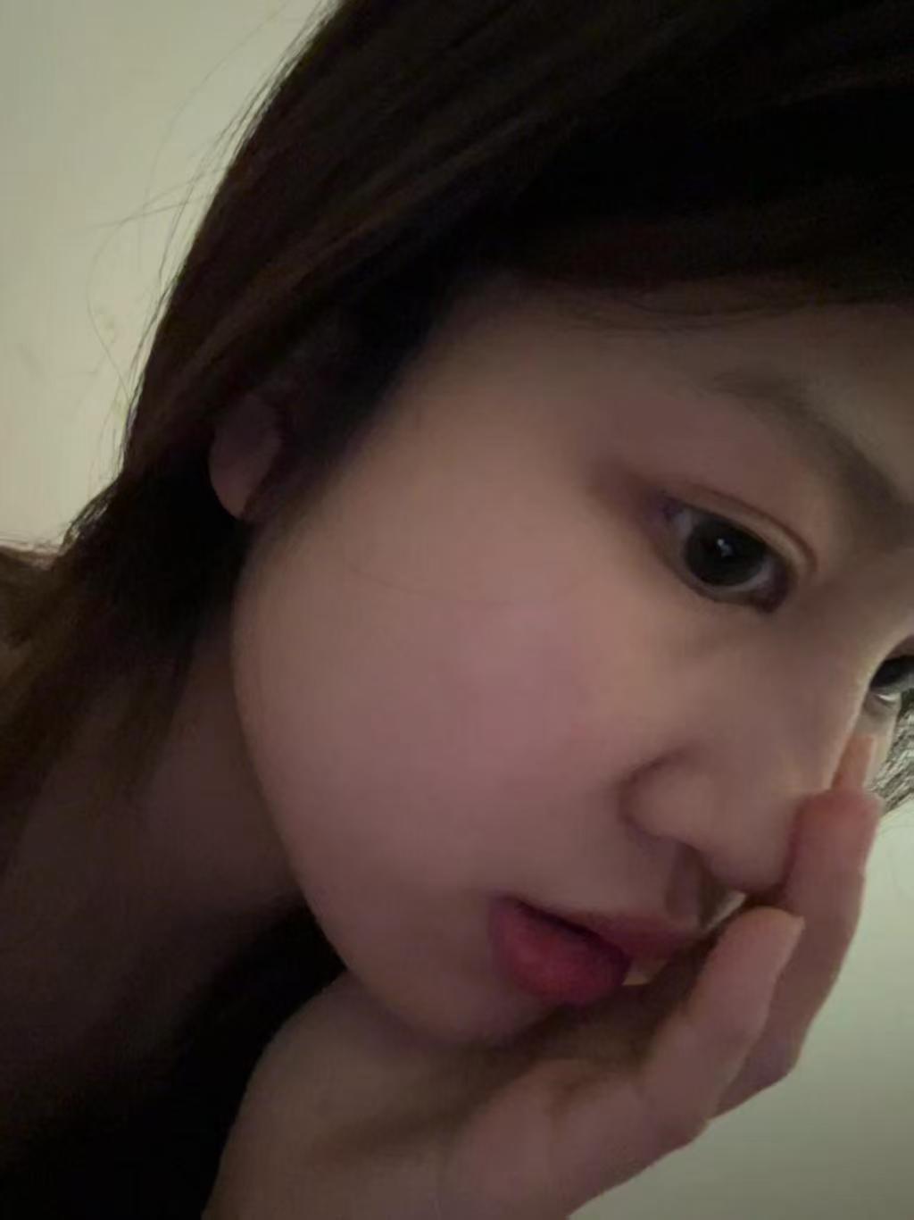 身材苗条的雅儿