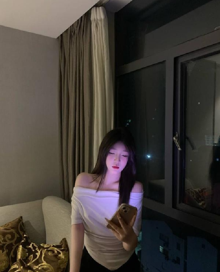 雨花00后宝藏美妞