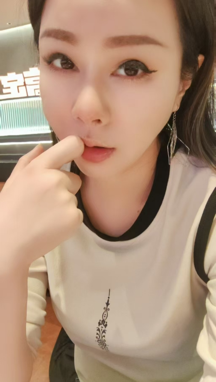 龙首原情趣辣妹菲菲