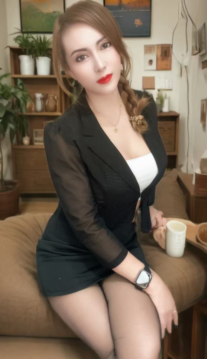 朝阳魅惑尤物小可