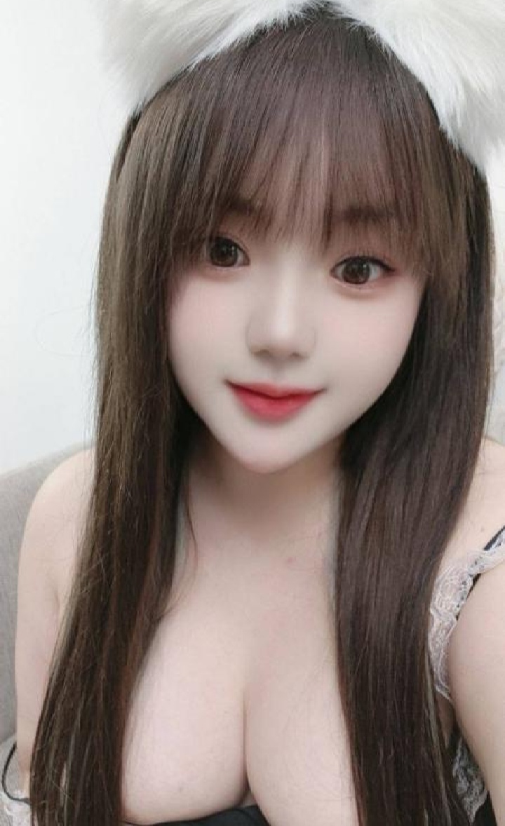 宝安童颜巨乳小甜心