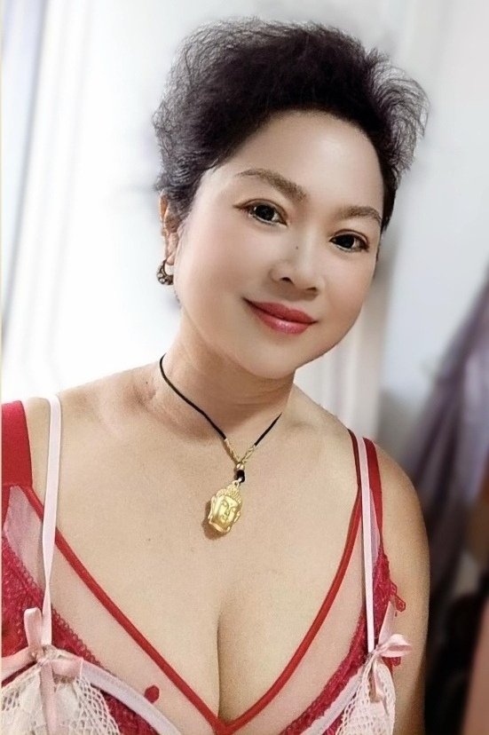 可 颜~she的丰满大姐