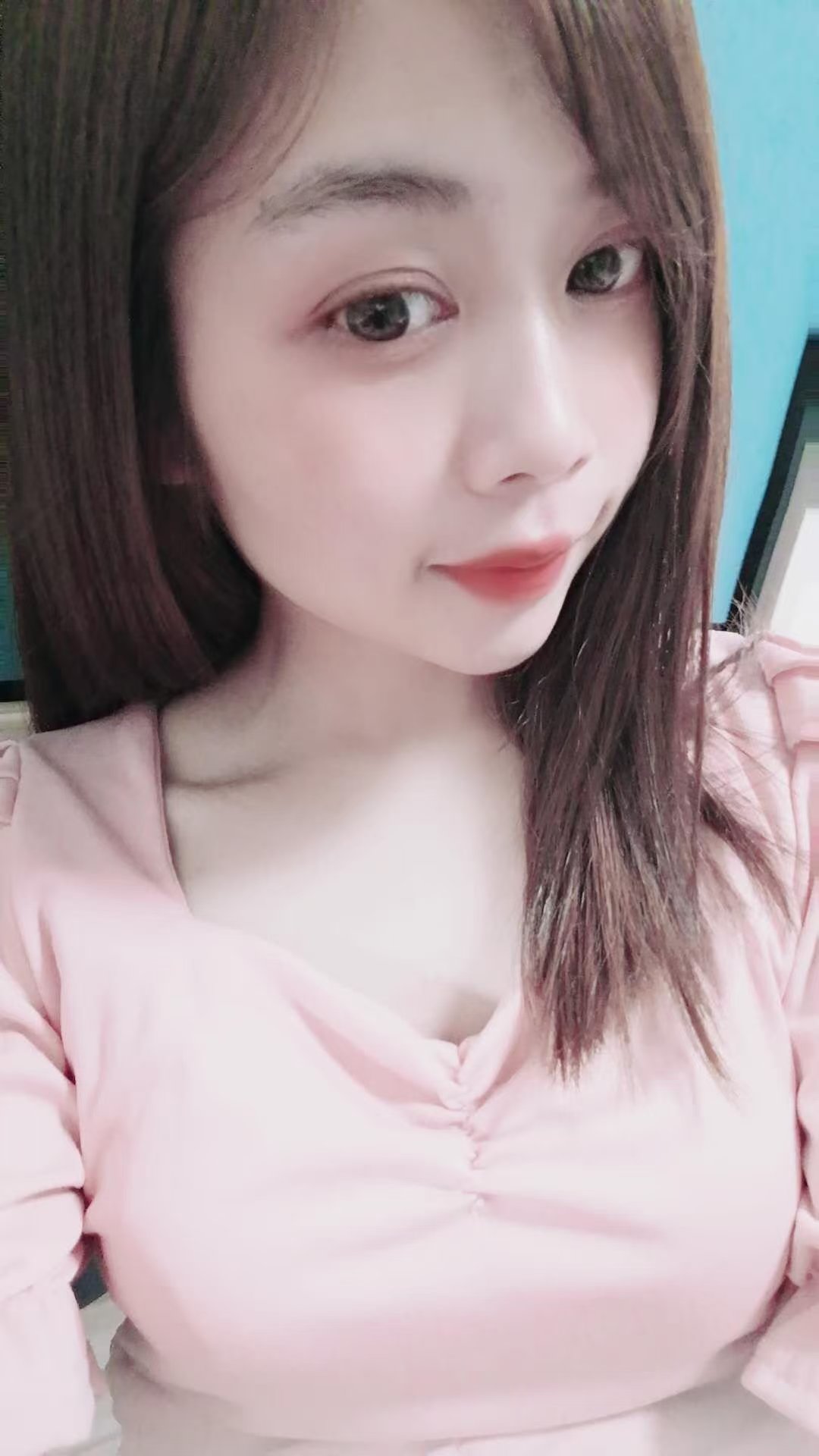 白嫩兼职幼师小美