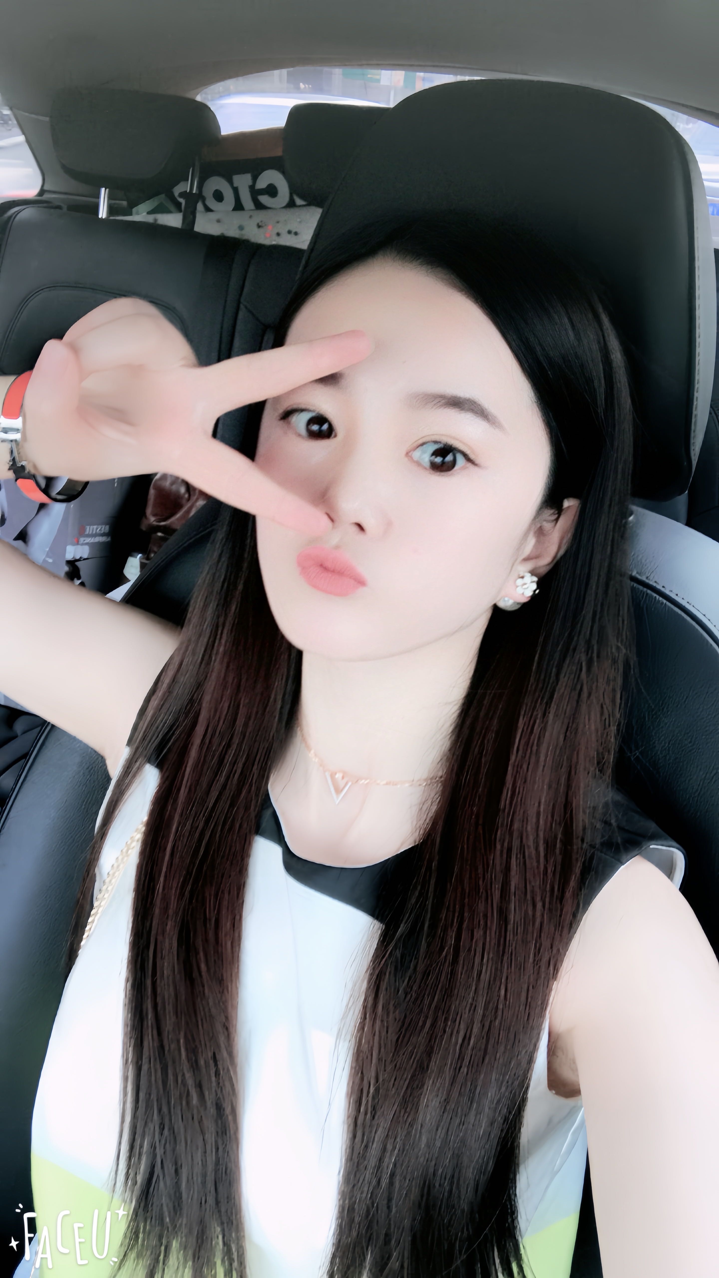 刚到成都，希望多认识几个哥哥