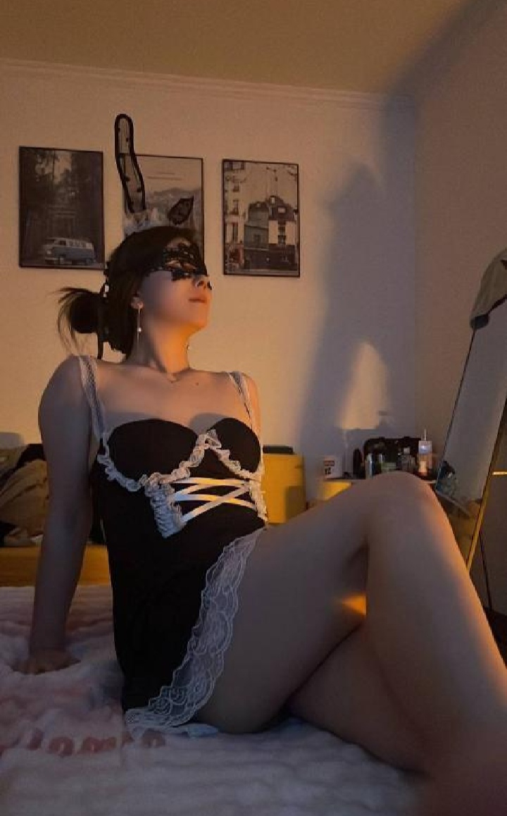 上城情趣大奶眼镜妞