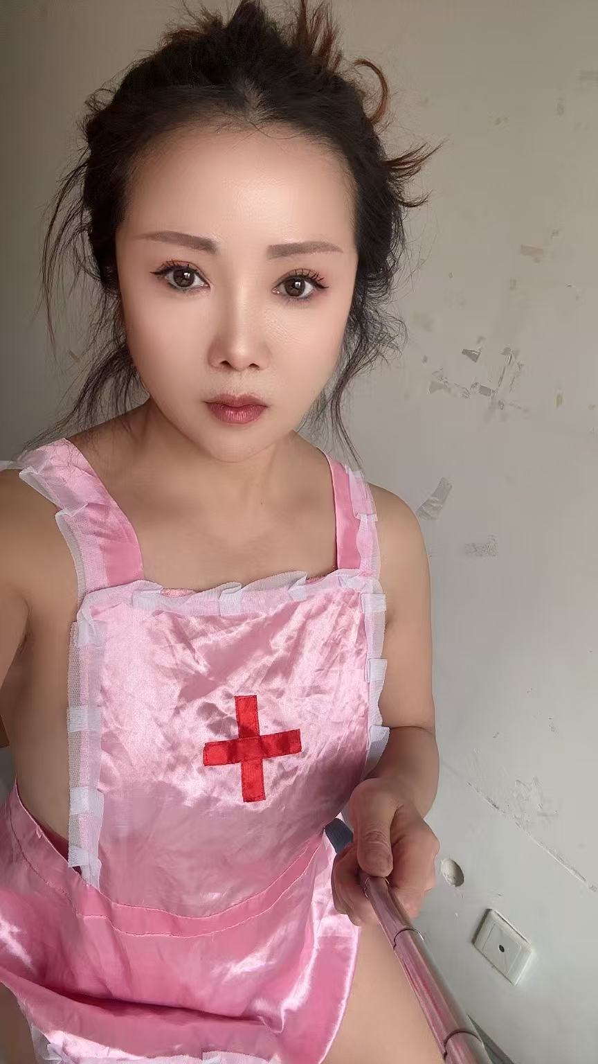 铁西纯欲辣妹冰冰