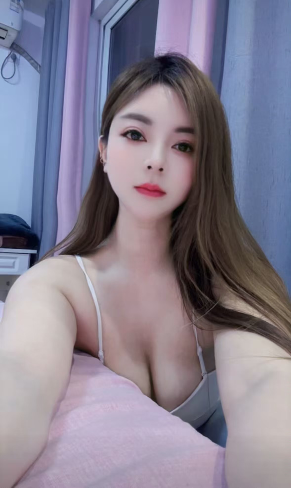 情趣大胸辣妹小燕子