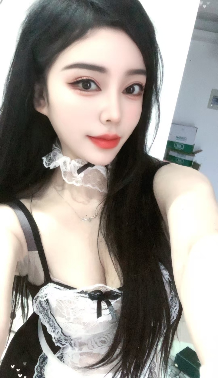 虎丘白嫩辣妹可可