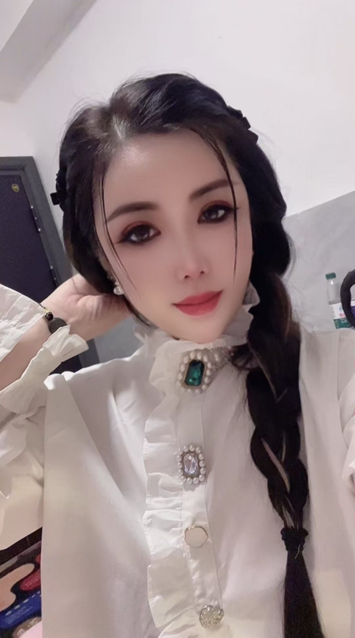 美艳御姐雯雯爽歪歪