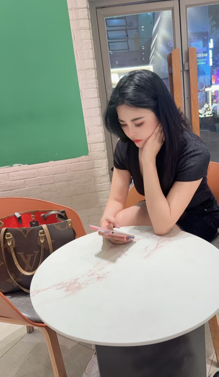 禅城情趣美御姐可可