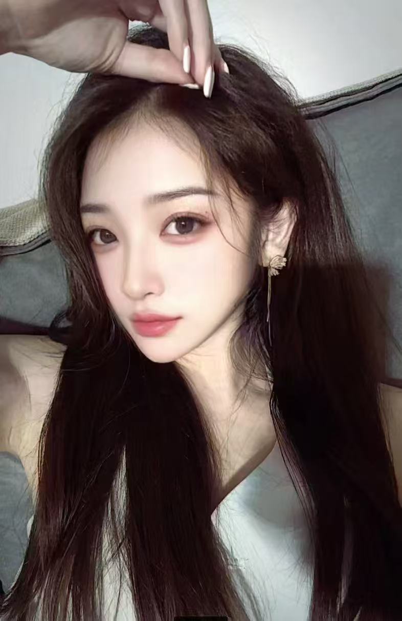 新吴纯欲甜妹小白