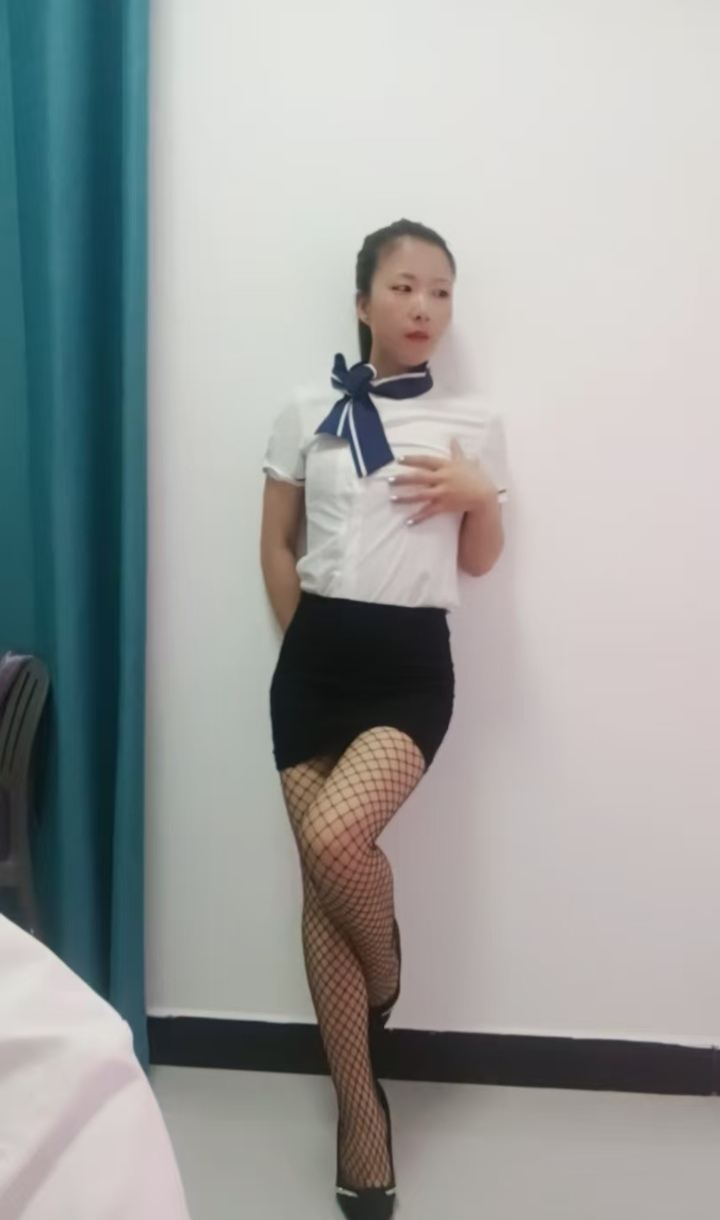 闵行服务系小姐姐玲珑