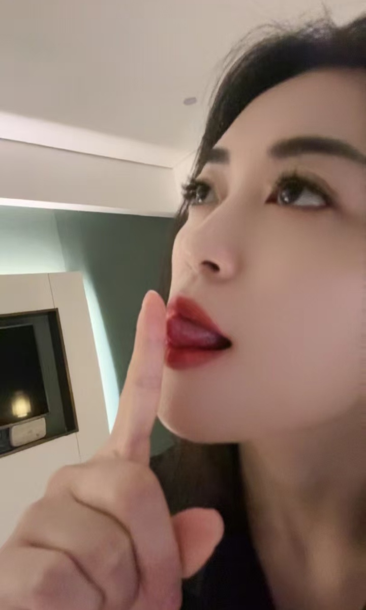 吴中热辣美御姐苏苏