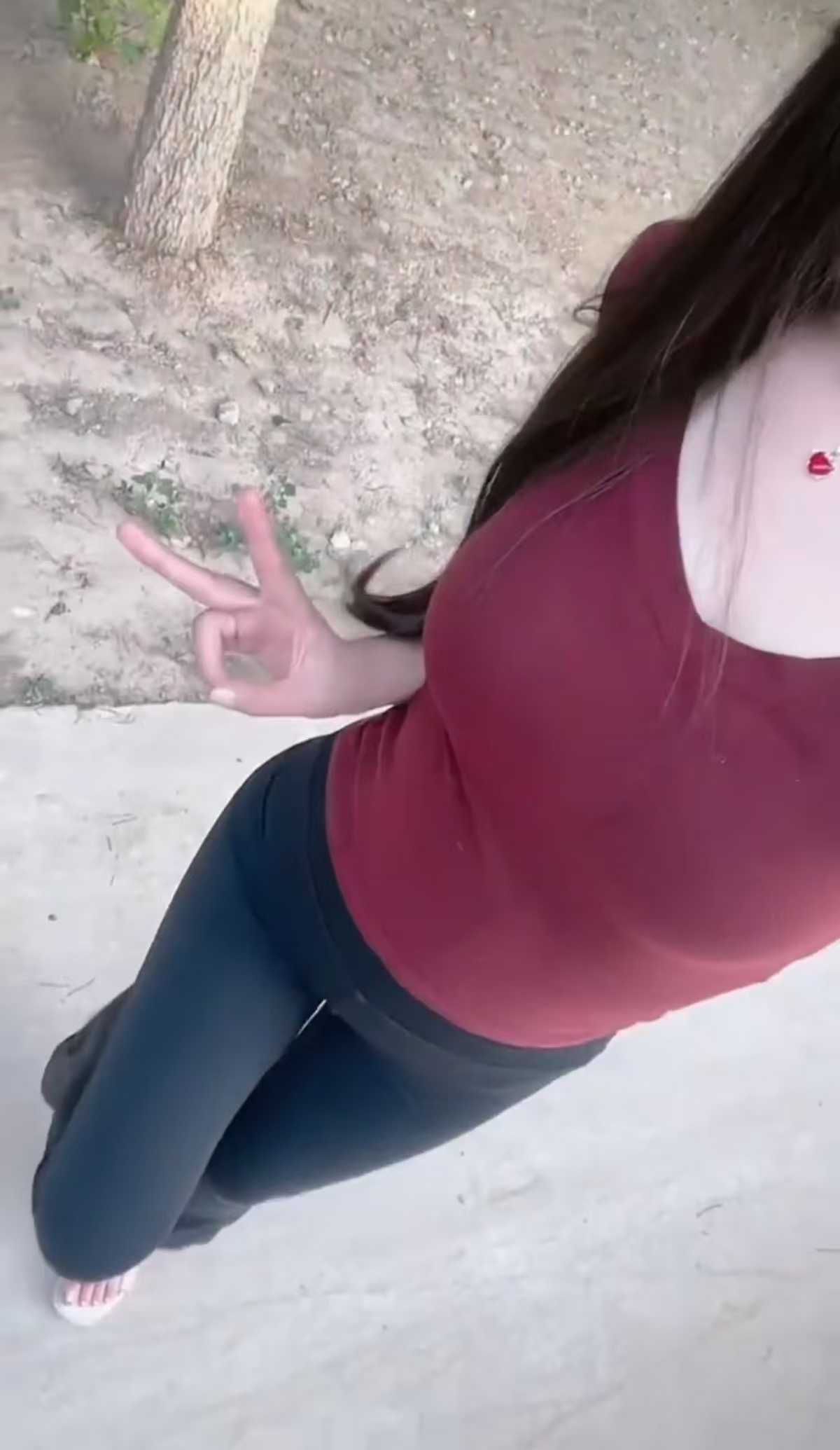 兼职瑜伽裤辣妹可可