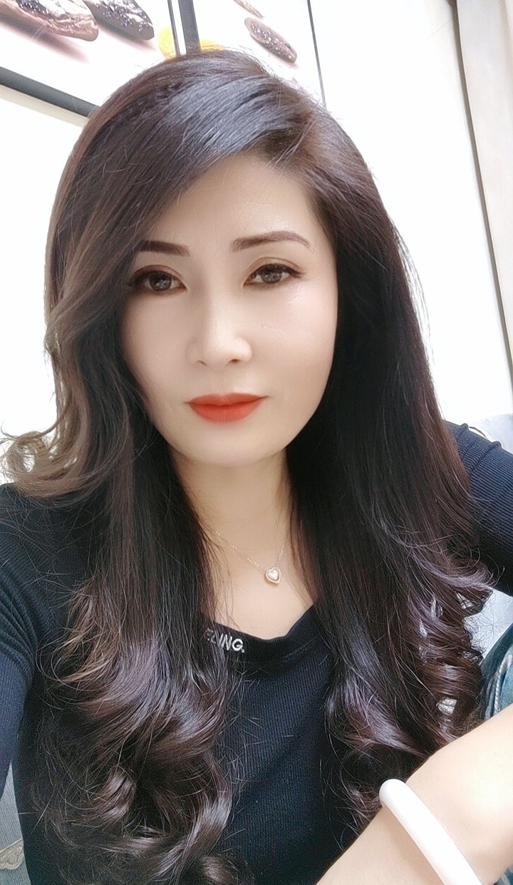 性感黑色熟女老师