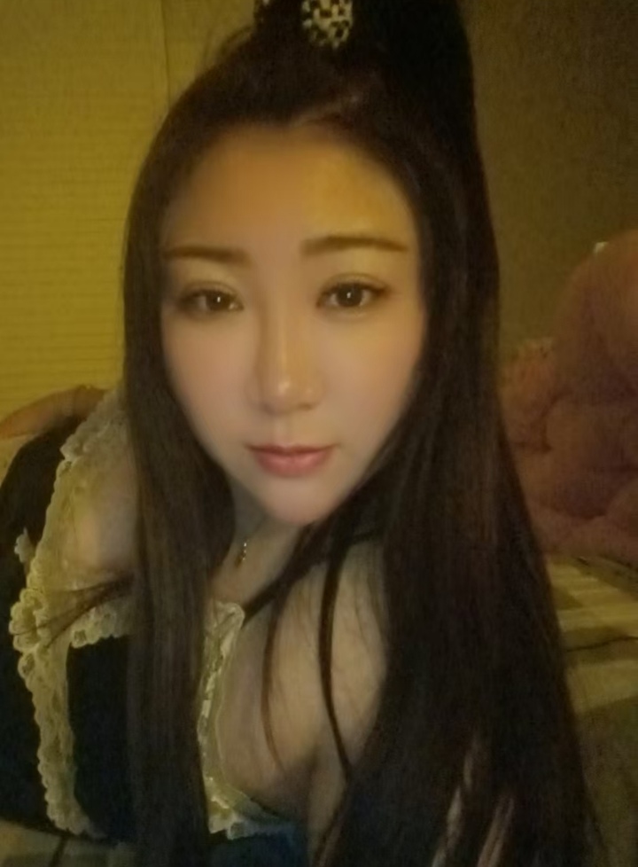 魅惑热辣小姐姐鑫茗