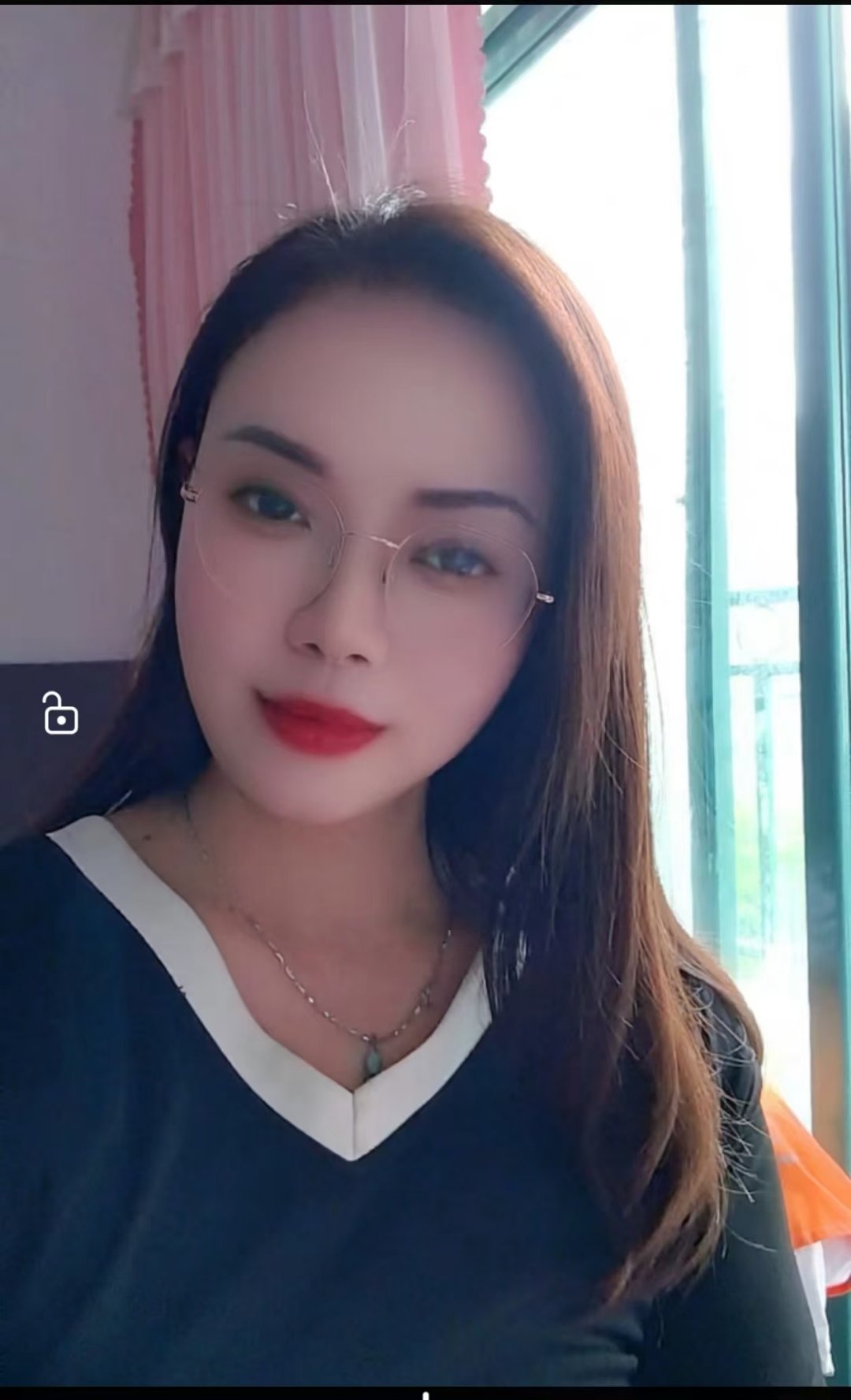 爱舔的眼镜Sao姐